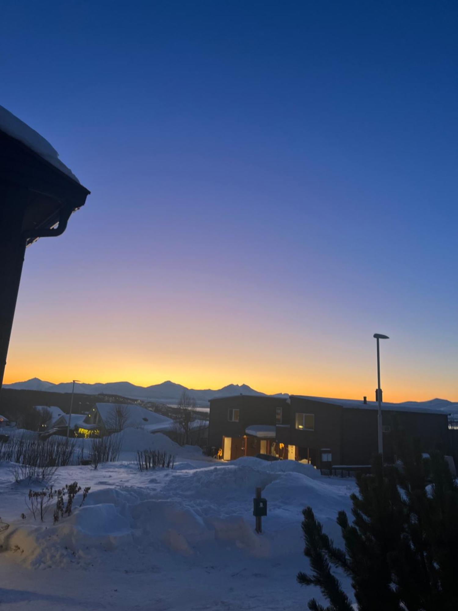 Lykkebo Apartment Tromso Exterior photo